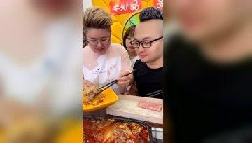 娱乐吃瓜酱灯泡,灯泡事件背后的真相与影响