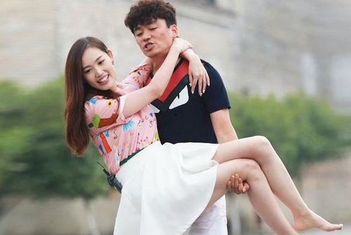 娱乐吃瓜酱内向父女,揭秘娱乐圈温馨亲子关系背后的故事 第2张 娱乐吃瓜酱内向父女,揭秘娱乐圈温馨亲子关系背后的故事 第2张