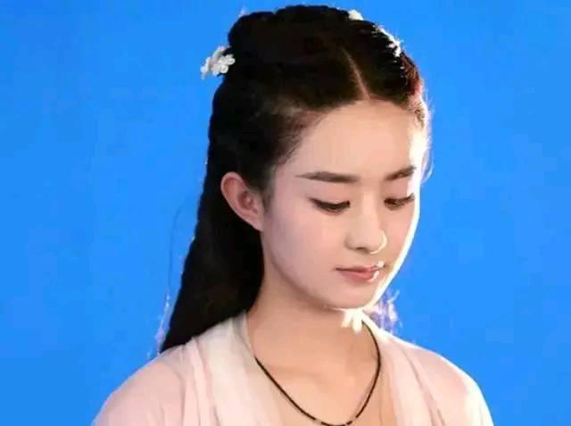 赵丽颖吃瓜娱乐,娱乐圈风云变幻,事业心与口碑齐飞 第2张 赵丽颖吃瓜娱乐,娱乐圈风云变幻,事业心与口碑齐飞 第2张