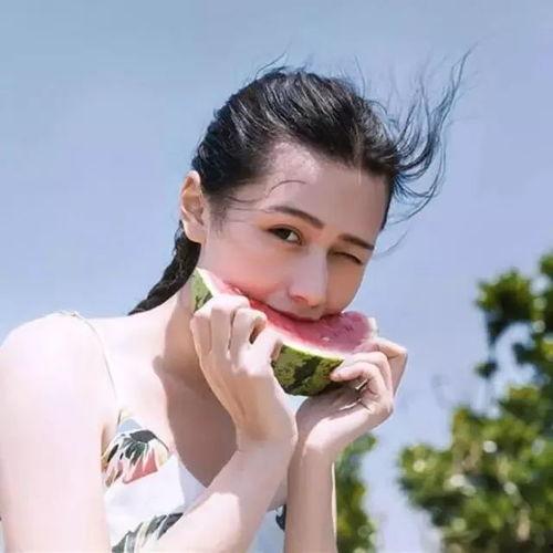 娱乐吃瓜的头像女生,打造专属娱乐吃瓜头像，女生头像新潮流！”