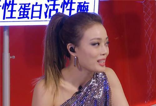 吃瓜娱乐圈容祖儿,从被解约到天后之路的逆袭传奇 第2张 吃瓜娱乐圈容祖儿,从被解约到天后之路的逆袭传奇 第2张