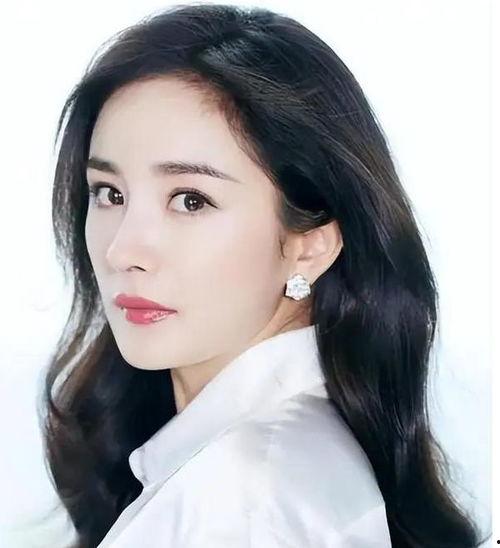 吃瓜娱乐杨幂视频,娱乐圈的“吃瓜女王”,揭秘她的娱乐人生 第1张 吃瓜娱乐杨幂视频,娱乐圈的“吃瓜女王”,揭秘她的娱乐人生 第1张