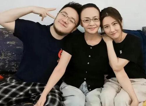 娱乐吃瓜爆料博主,揭秘明星背后的那些事儿 第2张 娱乐吃瓜爆料博主,揭秘明星背后的那些事儿 第2张