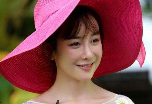 娱乐吃瓜君张檬,娱乐圈“吃瓜”女王,揭秘明星幕后故事 第2张 娱乐吃瓜君张檬,娱乐圈“吃瓜”女王,揭秘明星幕后故事 第2张