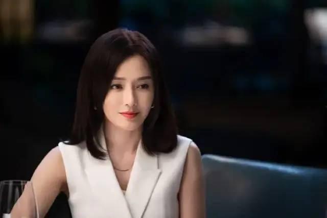 吃瓜姐妹娱乐圈,吃瓜姐妹的八卦盛宴 第3张 吃瓜姐妹娱乐圈,吃瓜姐妹的八卦盛宴 第3张