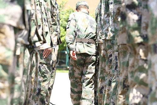 娱乐吃瓜酱军训,娱乐吃瓜酱的军旅成长记 第3张 娱乐吃瓜酱军训,娱乐吃瓜酱的军旅成长记 第3张